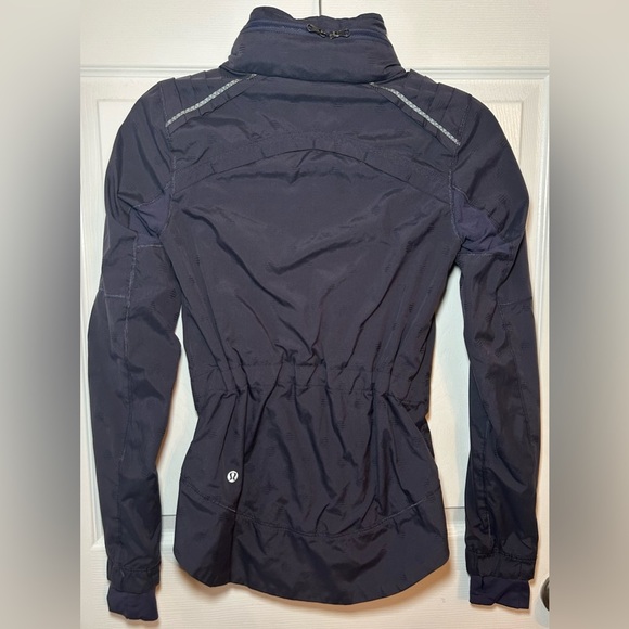 🍋Lululemon Spring Forward Jacket- Stripe Dot Cadet Blue/ Size 2 - Picture 9 of 11